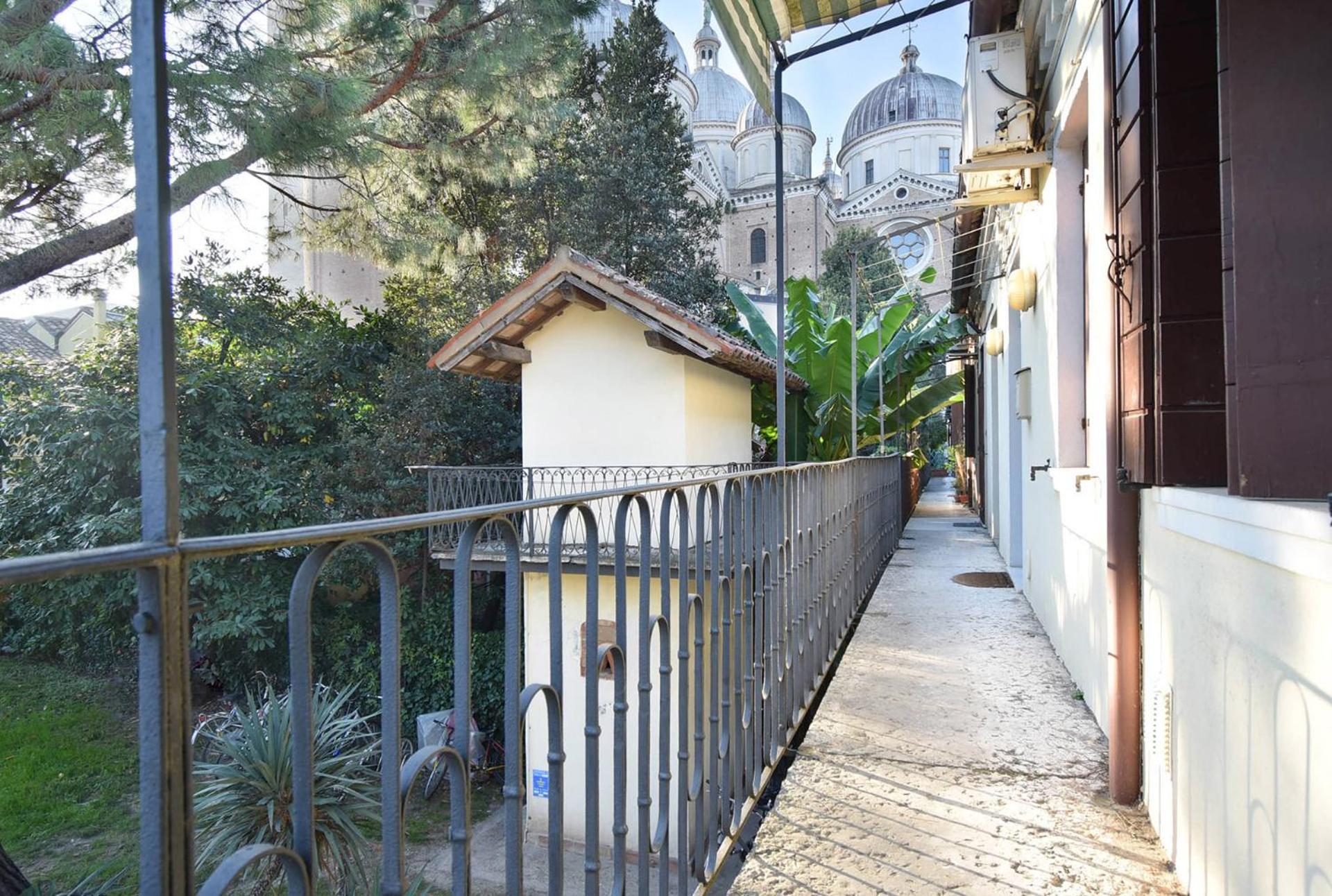 Welc-Om Santa Giustina Apartment بادوفا المظهر الخارجي الصورة
